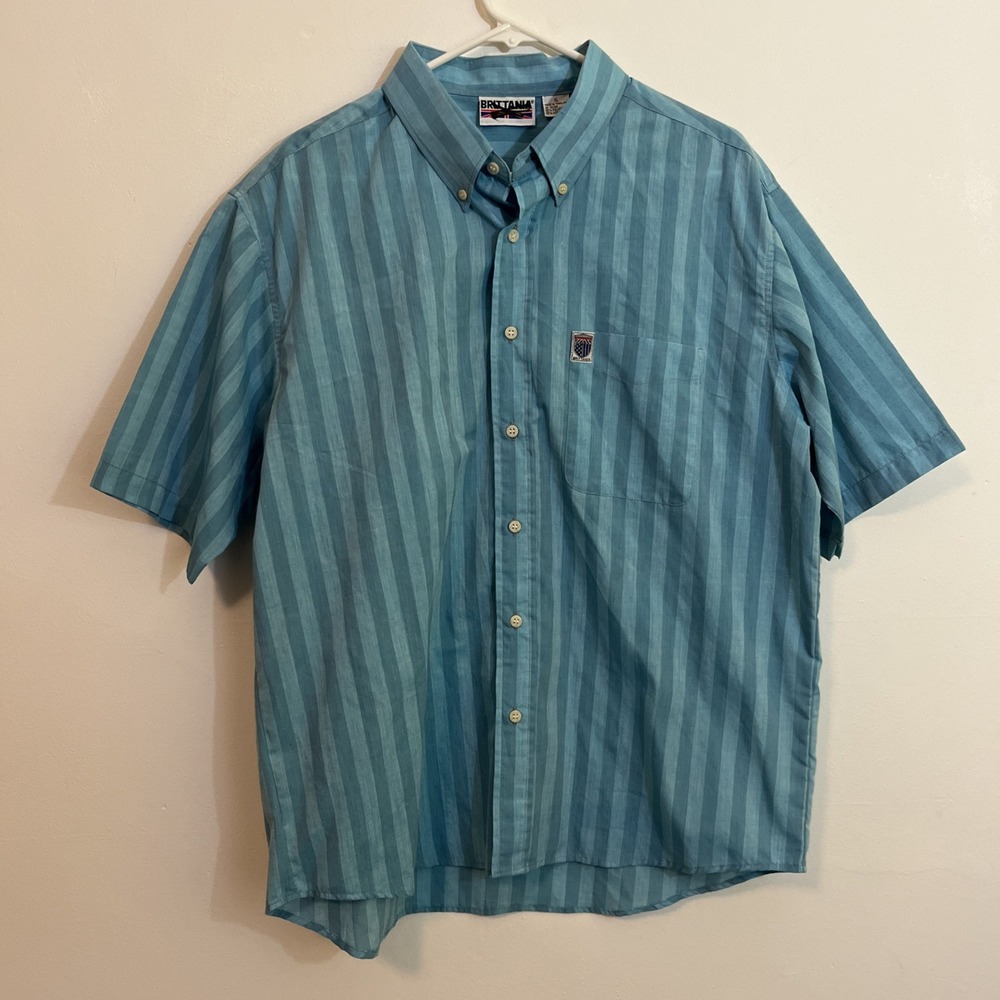 Brittania Men's XL Button Up Shirt Vintage‎ Light Blue Stripe Short Sleeve Beach